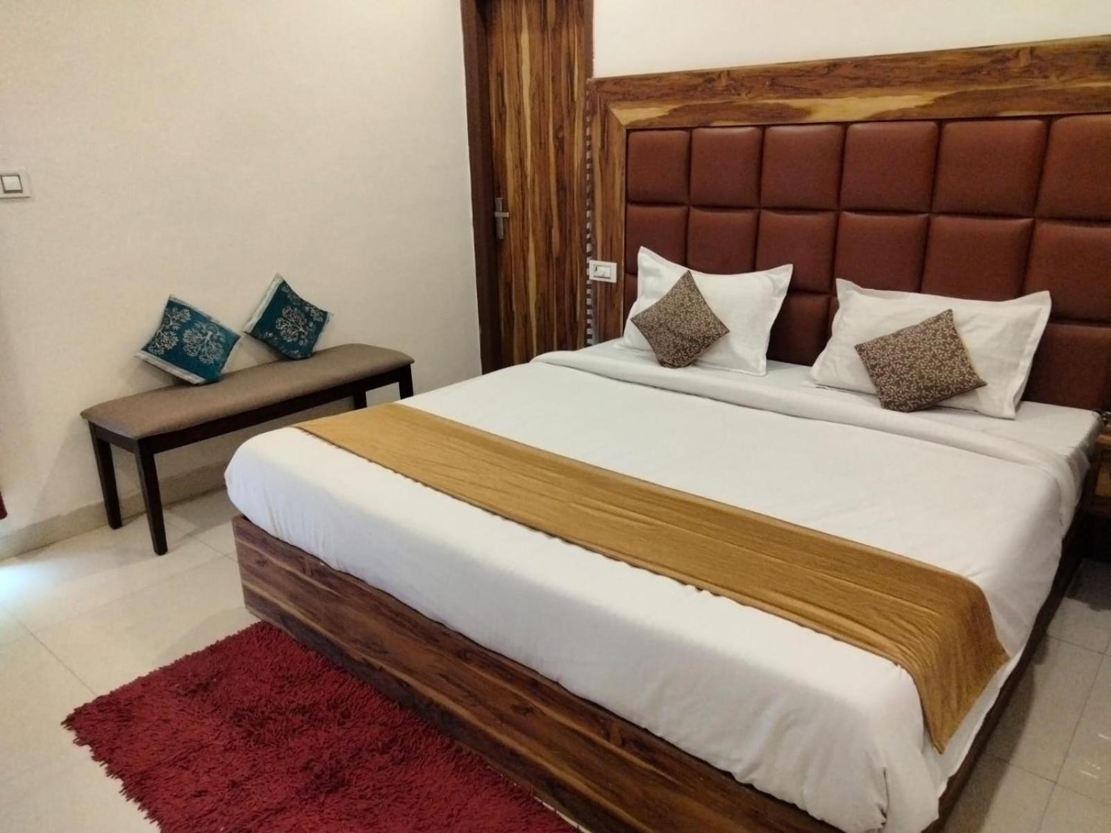 Hotel D Plaza Zirakpur Eksteriør bilde