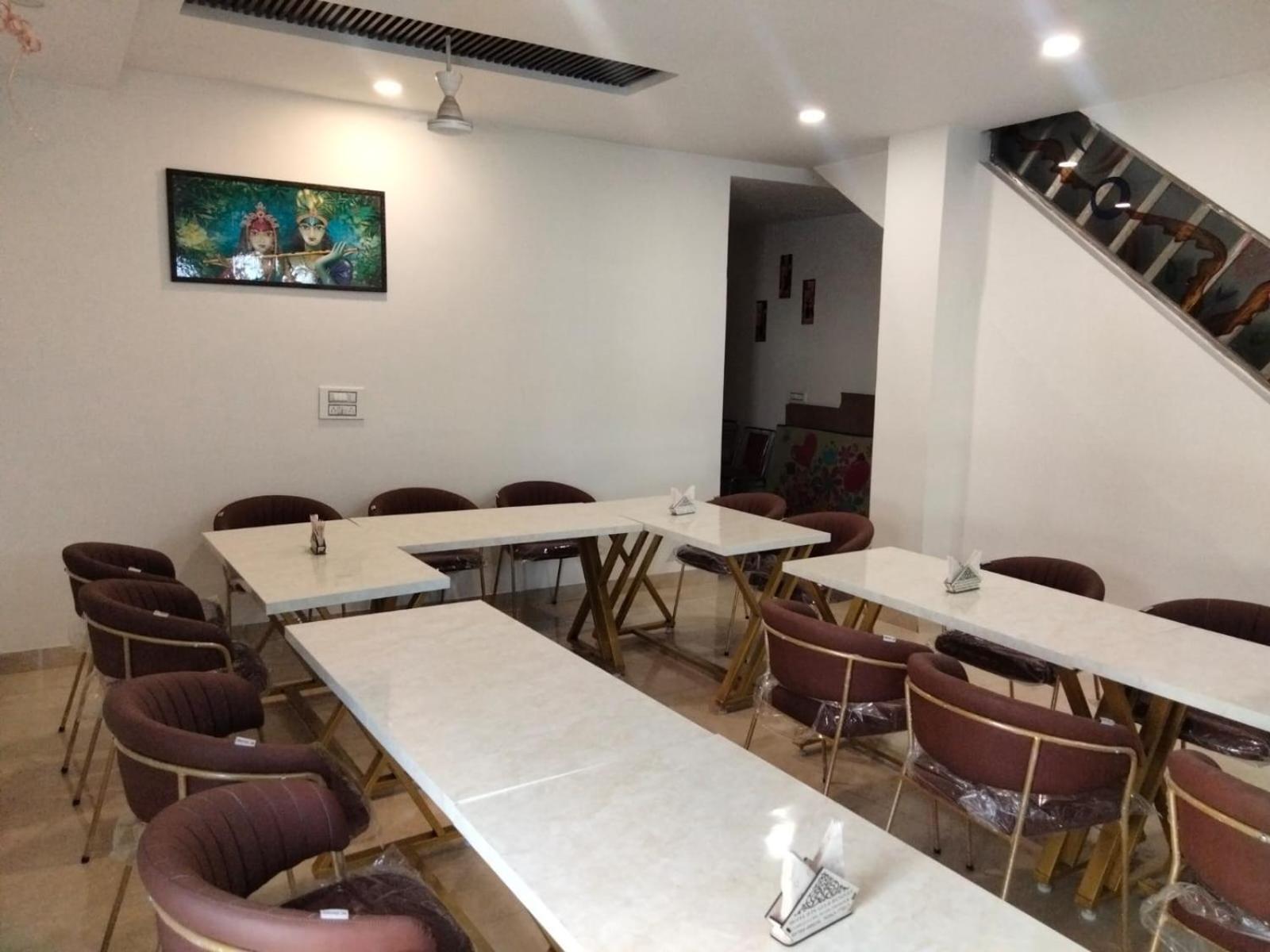 Hotel D Plaza Zirakpur Eksteriør bilde