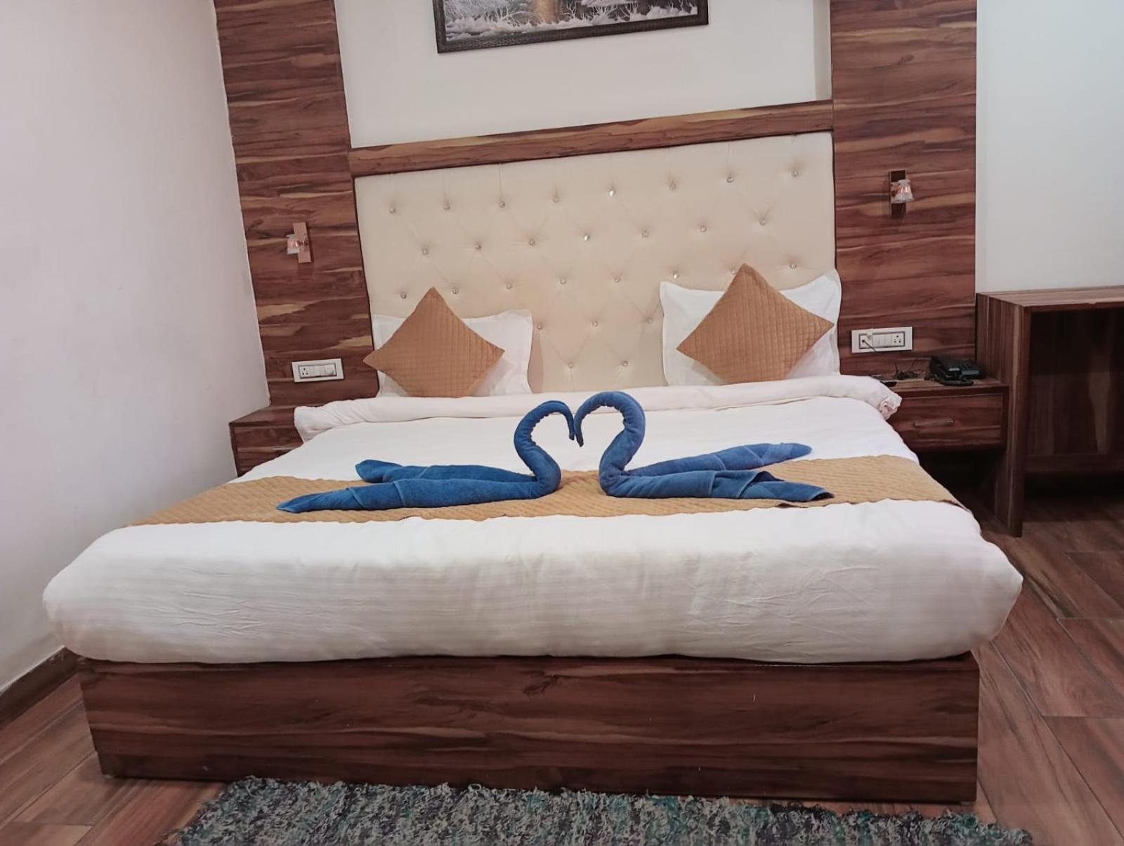 Hotel D Plaza Zirakpur Eksteriør bilde